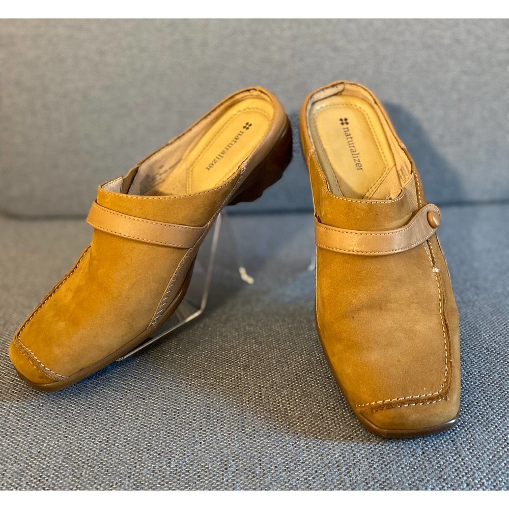 Naturalizer Joyful woman’s leather suede clog mule flat size 8M tan butterscotch
